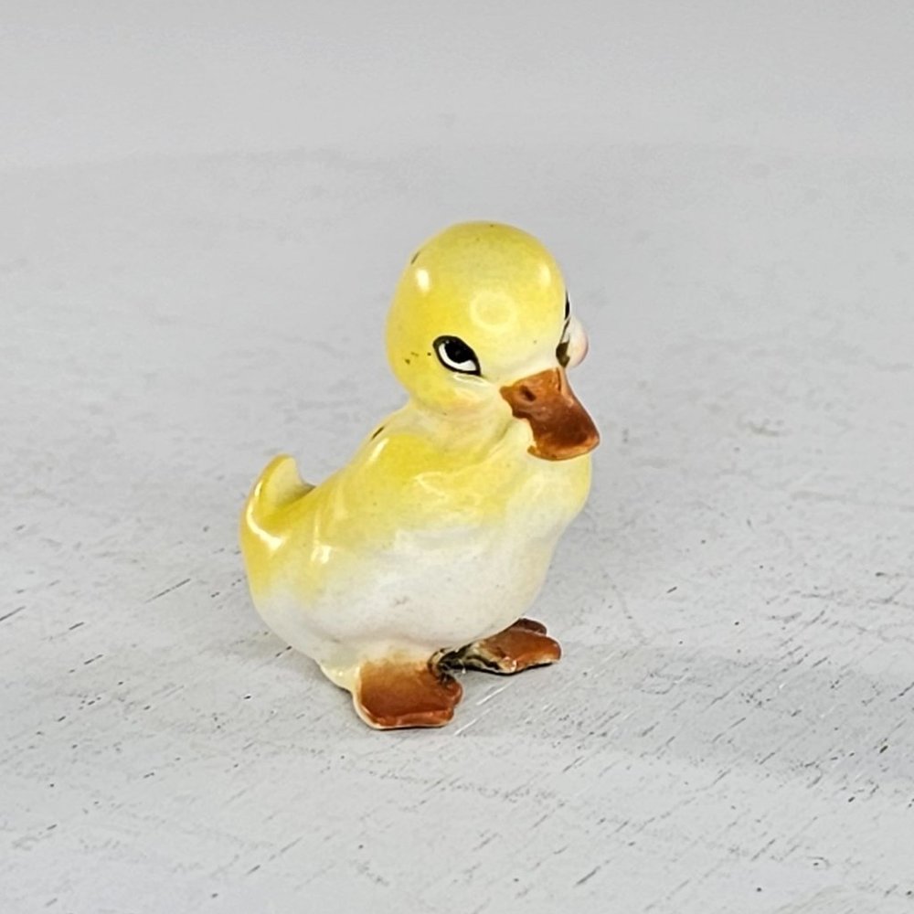 Josef Originals Duckling Shy Baby Duck Yellow Miniature Figurine